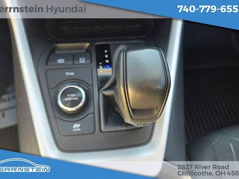 Used 2022 Toyota RAV4 XLE w/ Convenience Package AWD/4WD image 20