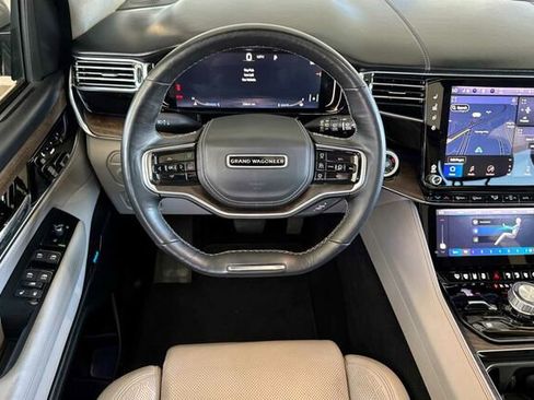 Used 2022 Jeep Grand Wagoneer Series II w/ Convenience Group III image 11