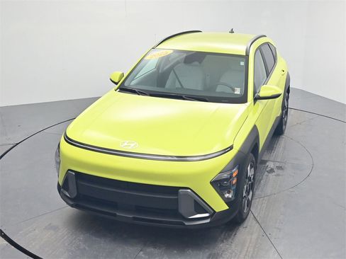 Used 2025 Hyundai Kona SEL image 42