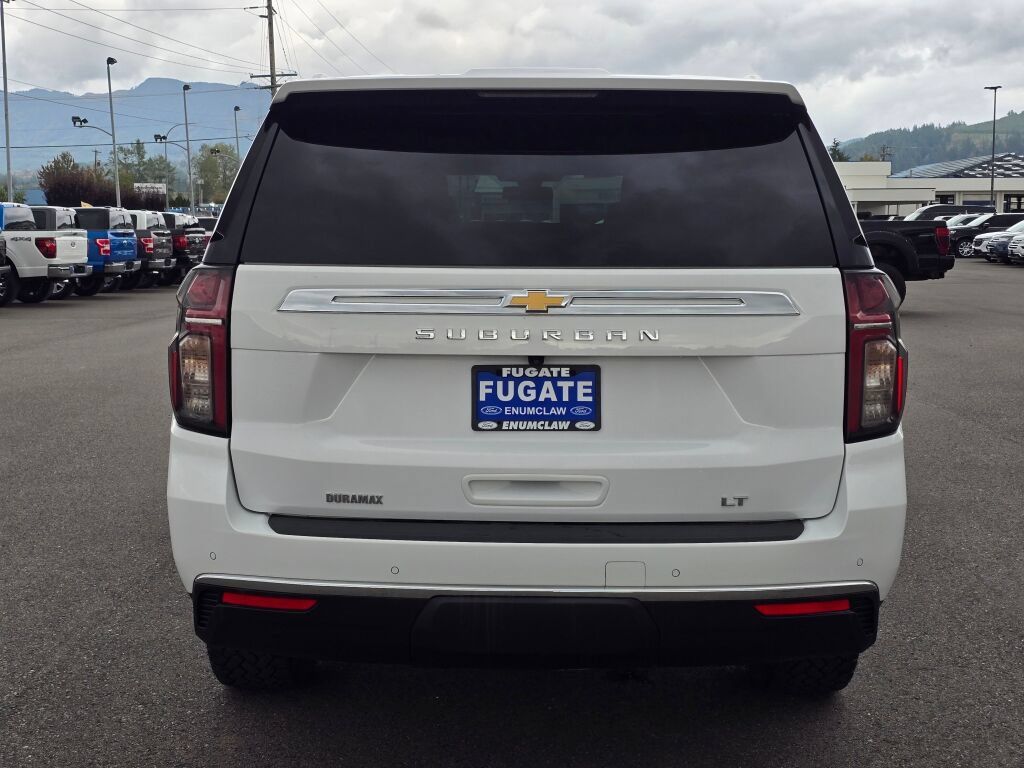 Used 2022 Chevrolet Suburban LT w/ Luxury Package AWD/4WD image 7