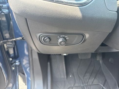 Used 2024 Chevrolet Equinox LT w/ LPO, Floor Liner Package FWD image 14