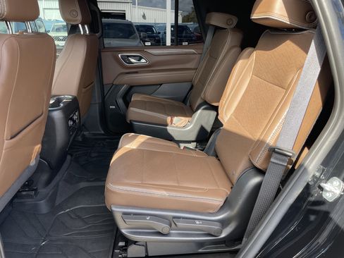 Used 2023 Chevrolet Tahoe High Country w/ Premium Package 2 image 34