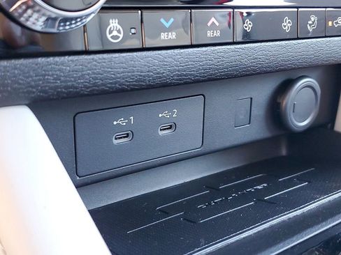 New 2026 Mitsubishi Outlander SEL image 25