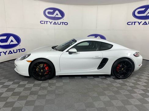 Used 2019 Porsche 718 Cayman S RWD image 6