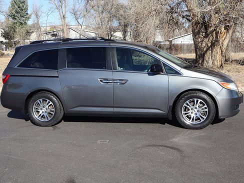 Used 2011 Honda Odyssey EX-L image 3