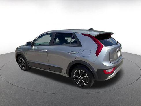 Used 2026 Kia Niro LX FWD image 10