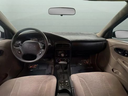 Used 2002 Saturn S-Series SL2 w/ SL2 Option Pkg 2 FWD image 9