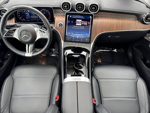 Used 2024 Mercedes-Benz GLC 300 4MATIC image 15