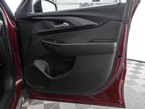 Used 2023 Chevrolet TrailBlazer RS w/ Sun and Liftgate Package FWD image 44