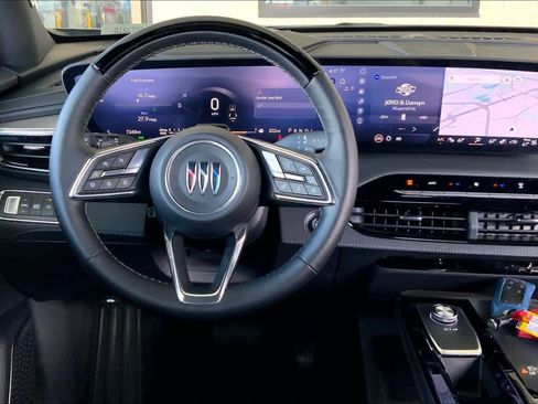 Used 2025 Buick Enclave Avenir w/ Super Cruise Package image 6