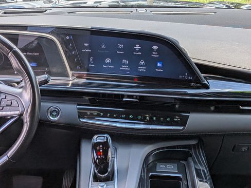 Used 2023 Cadillac Escalade Sport AWD/4WD image 19
