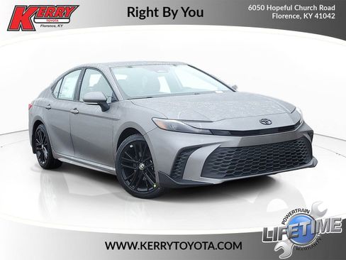 New 2026 Toyota Camry SE image 1