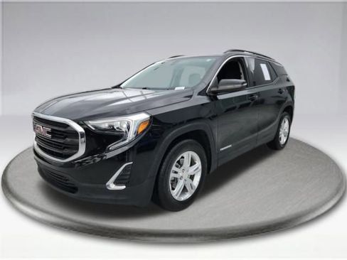 Used 2019 GMC Terrain SLE w/ Driver Convenience Package image 16