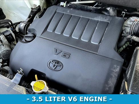 Used 2015 Toyota Highlander XLE AWD/4WD image 32