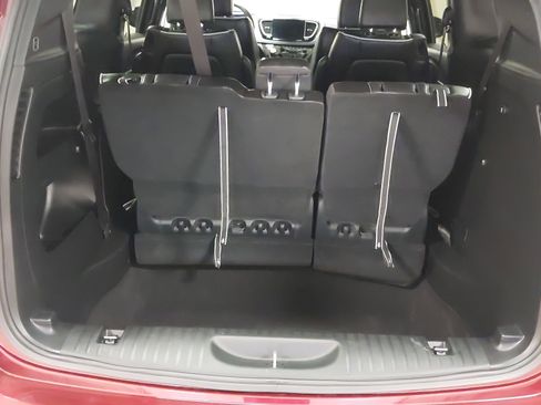 Used 2023 Chrysler Pacifica Limited w/ S Appearance Package image 27