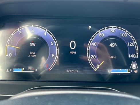 Used 2023 Jeep Grand Cherokee Altitude image 11