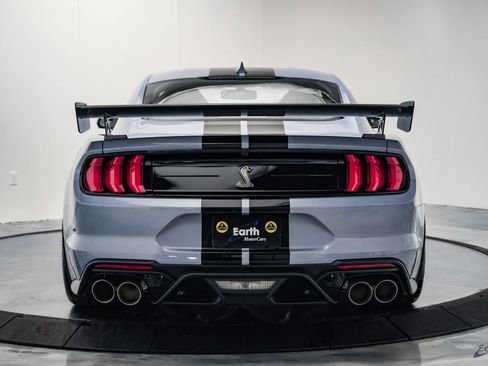 Used 2022 Ford Mustang Shelby GT500 w/ Carbon Fiber Track Pack RWD image 11