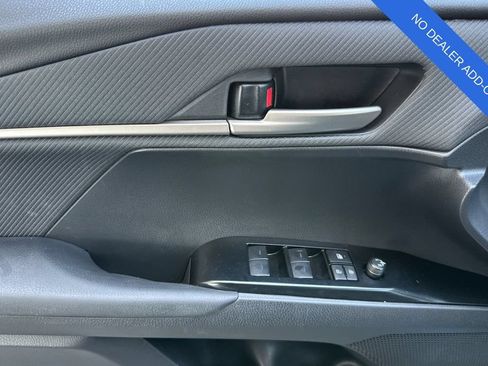 Used 2025 Toyota Camry SE w/ Convenience Package FWD image 11