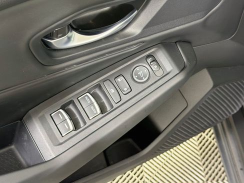 Used 2025 Honda Accord SE image 15
