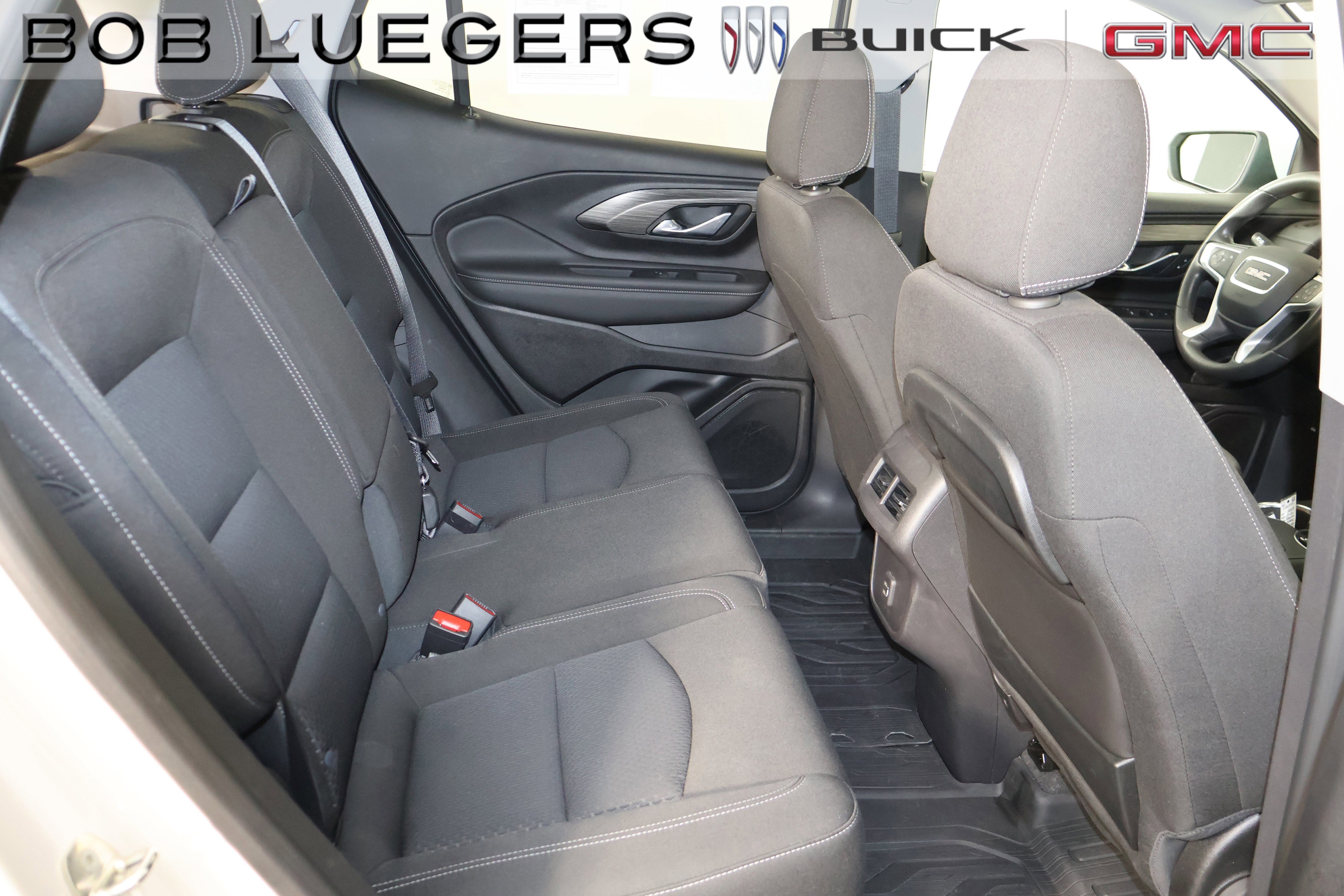 Certified 2024 GMC Terrain SLE w/ Driver Convenience Package FWD image 17