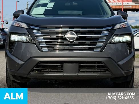 Used 2025 Nissan Rogue SV FWD image 6