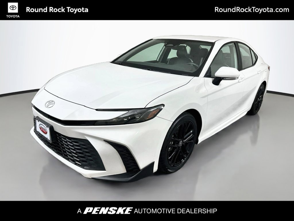 Certified 2025 Toyota Camry SE FWD image 1
