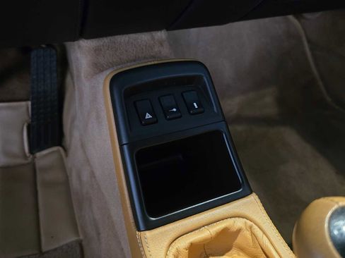 Used 1991 Porsche 911 Turbo image 28