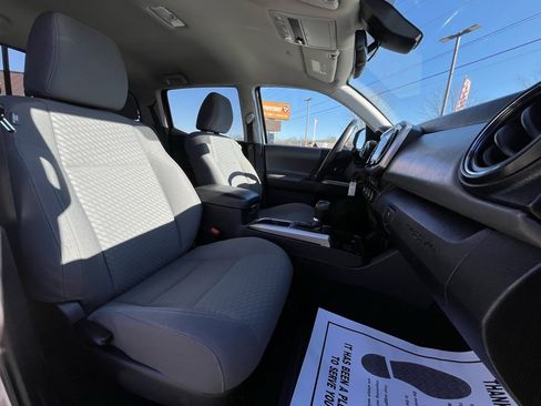 Used 2021 Toyota Tacoma SR5 image 23