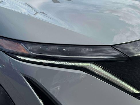 Certified 2024 Nissan Ariya FWD image 10