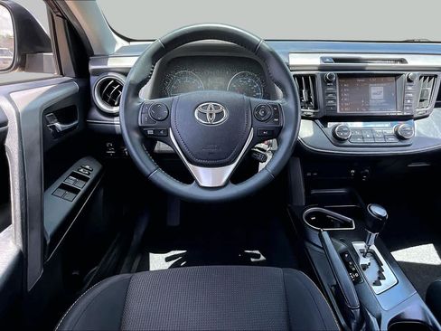 Used 2017 Toyota RAV4 XLE w/ Premium Special Value Package FWD image 6