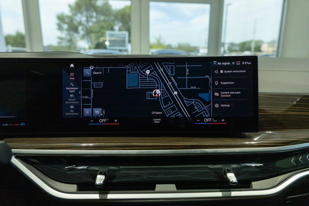 Used 2023 BMW X7 xDrive40i w/ Executive Package AWD/4WD image 24