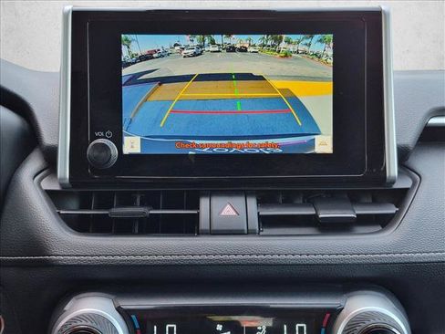 Used 2025 Toyota RAV4 XLE FWD image 13