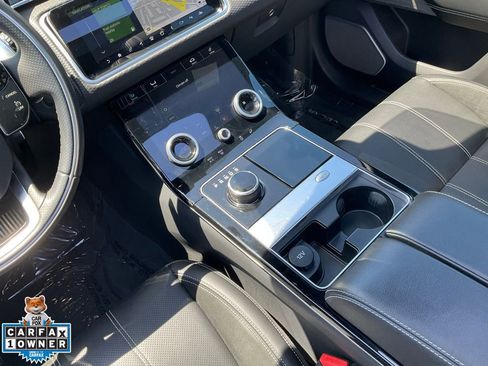 Used 2018 Land Rover Range Rover Velar R-Dynamic SE AWD/4WD image 44