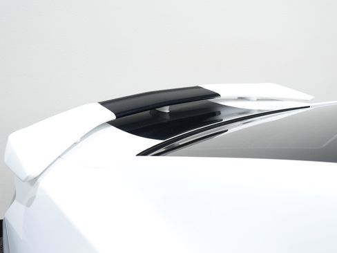 Used 2017 Chevrolet Camaro ZL1 RWD image 15