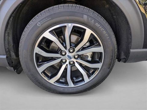 Used 2025 Ford Explorer ST-Line AWD/4WD image 24