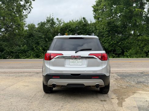 Used 2019 GMC Acadia SLT AWD/4WD image 3