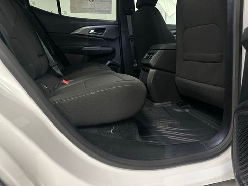 New 2026 Chevrolet Equinox EV LT image 19