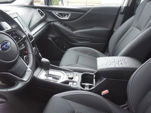 Used 2020 Subaru Forester Premium AWD/4WD image 8