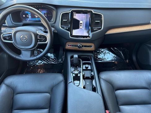 Used 2023 Volvo XC90 T8 Plus w/ Protection Package Premier AWD/4WD image 3
