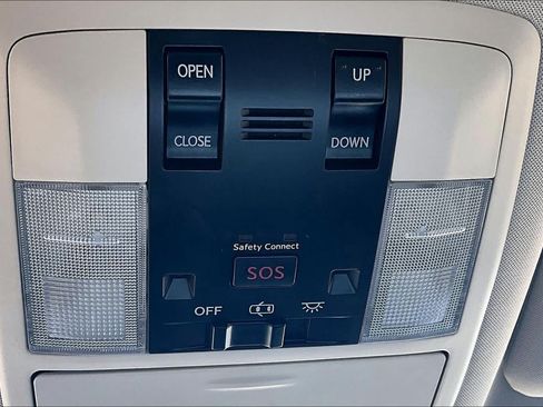 Used 2014 Lexus CT 200h FWD image 34