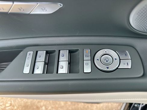 New 2025 Genesis GV80 3.5T Prestige image 36