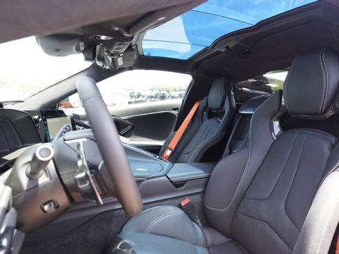 Used 2024 Chevrolet Corvette Stingray Premium Cpe w/ Z51 Performance Package RWD image 8
