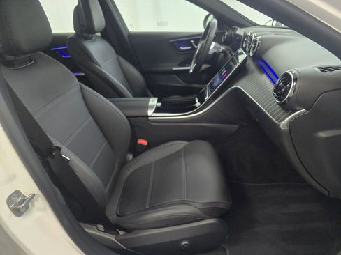 Used 2025 Mercedes-Benz C 300 4MATIC Sedan image 26