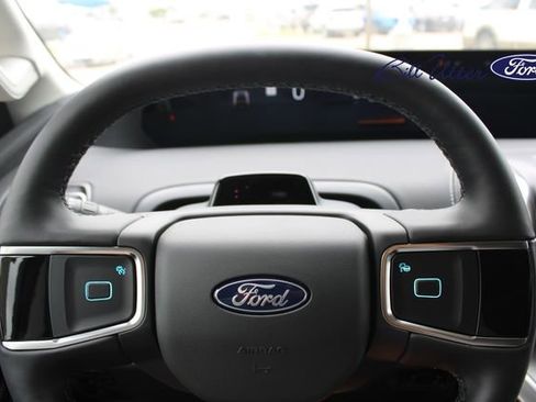 New 2026 Ford Expedition Platinum AWD/4WD image 17