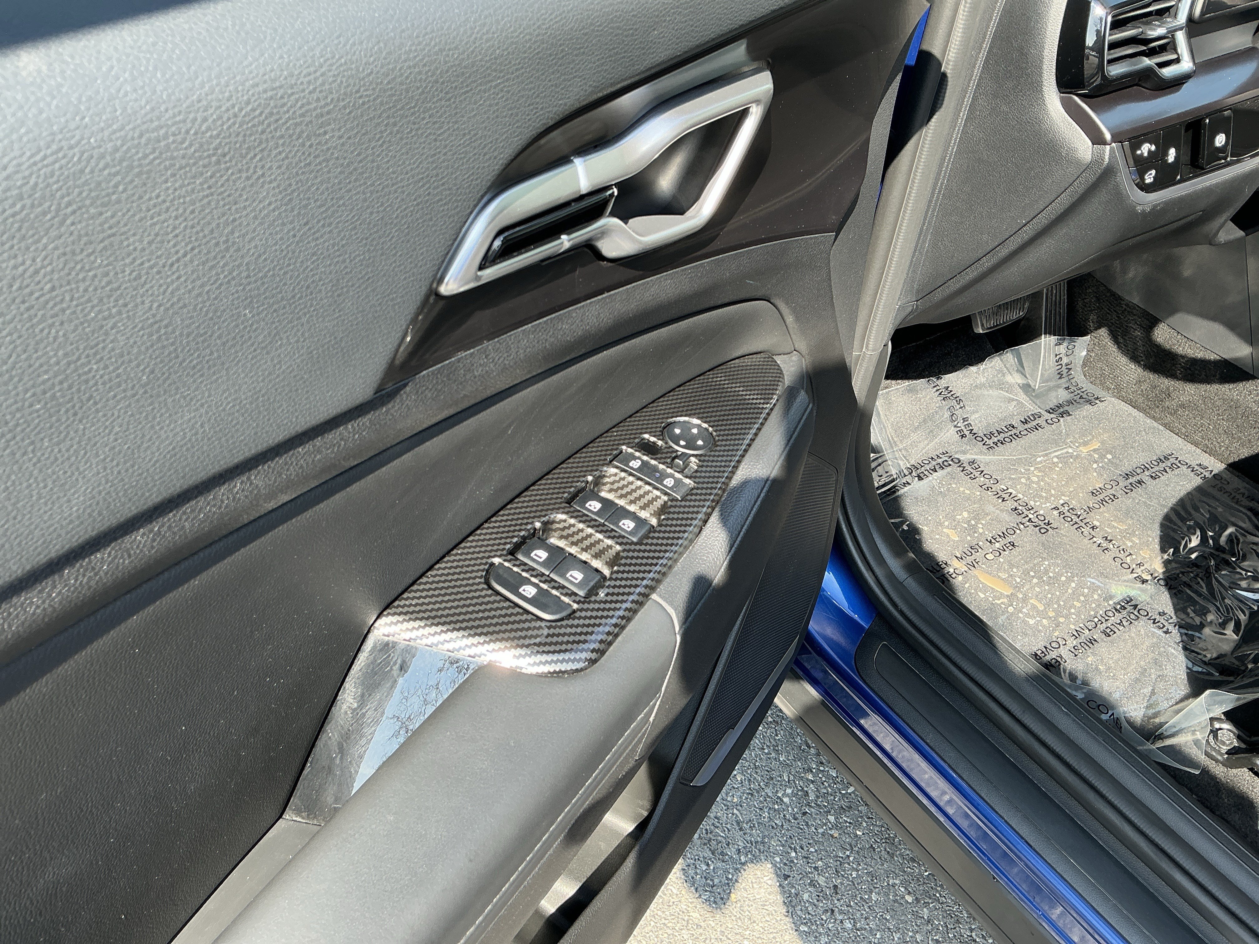 Certified 2025 Kia Sportage EX w/ Premium Package AWD/4WD image 19