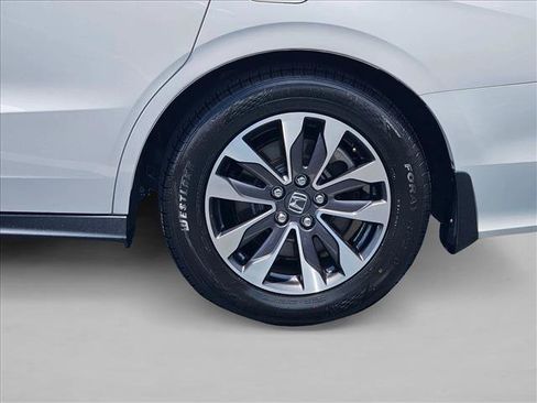 Certified 2024 Honda Odyssey EX-L image 25