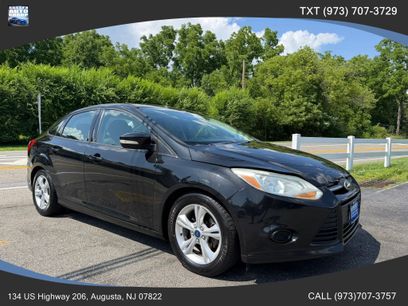 Used 2014 Ford Focus SE w/ SE Winter Package