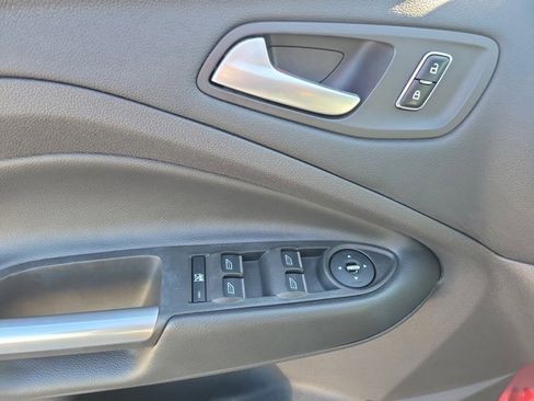 Used 2014 Ford C-MAX SEL w/ Exterior Protection Package image 25