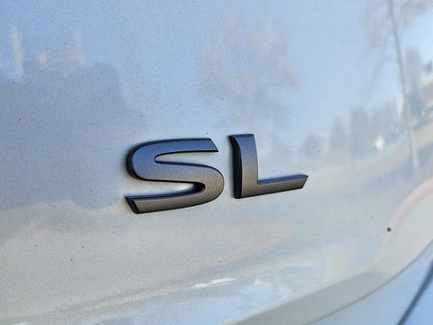 Used 2024 Nissan Rogue SL w/ SL Premium Package image 37