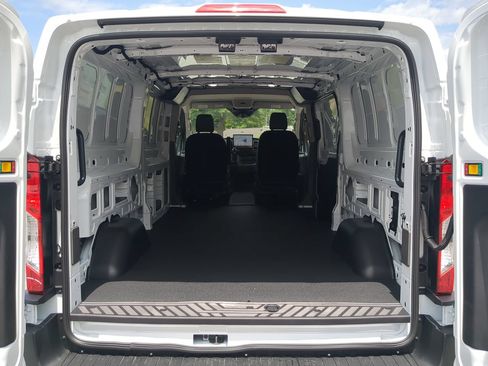 New 2026 Ford Transit 150 Low Roof RWD image 11